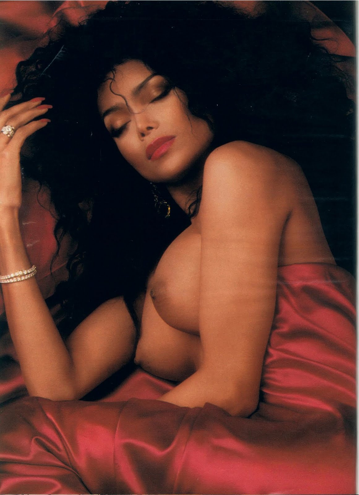 adult girl fucking girl from Oscar latoya jackson nube photo